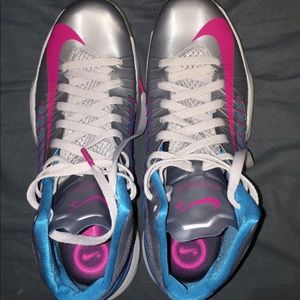 Nike Shoes - Never worn Nike elite hyper dunks. Size 12.5 Nike Shoes - Never worn Nike elite hyper dunks. Size 12.5